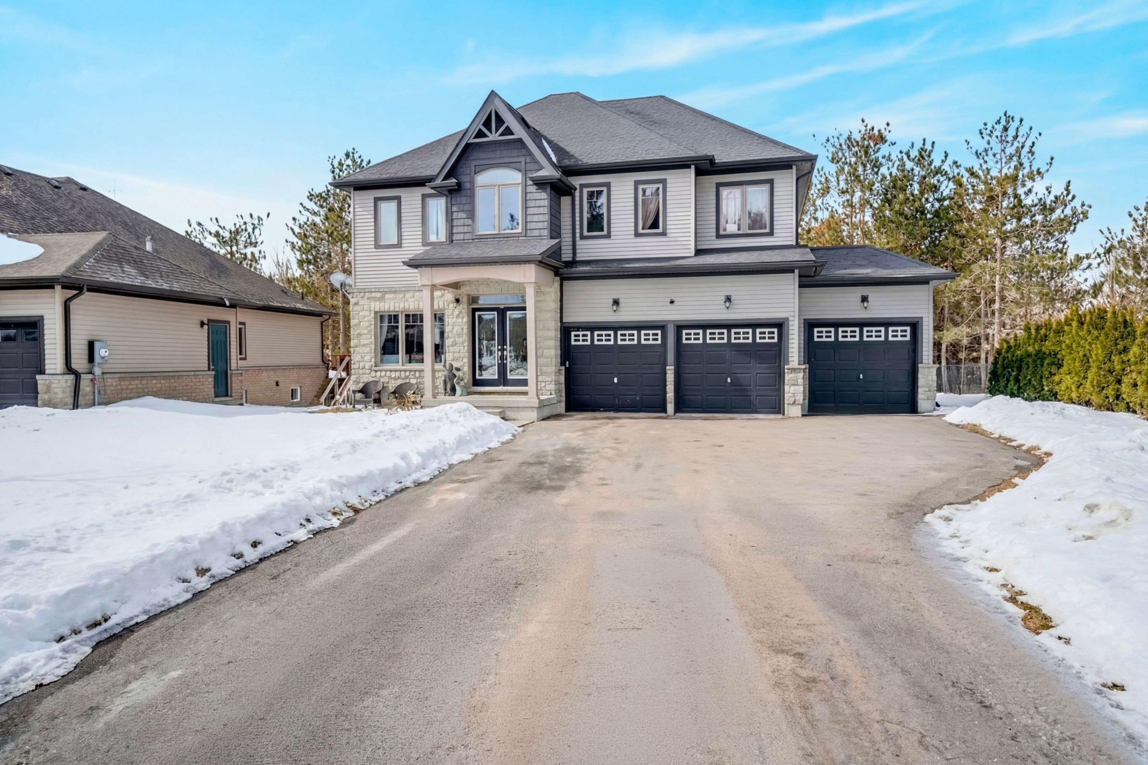 4 Boville CT, Oro-medonte, ON L0L 2L0