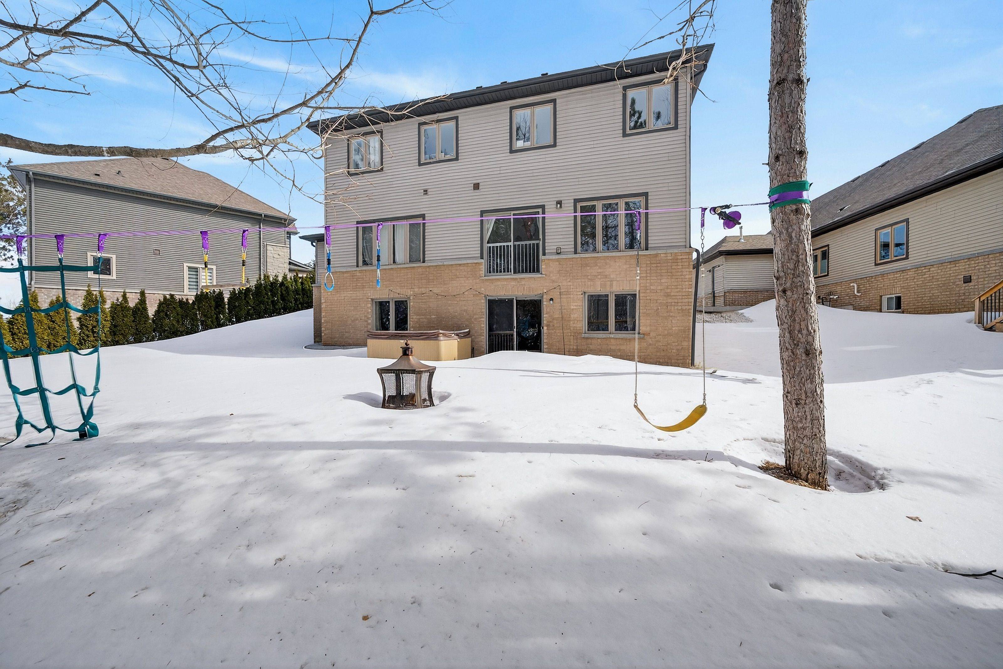 4 Boville CT, Oro-medonte, ON L0L 2L0