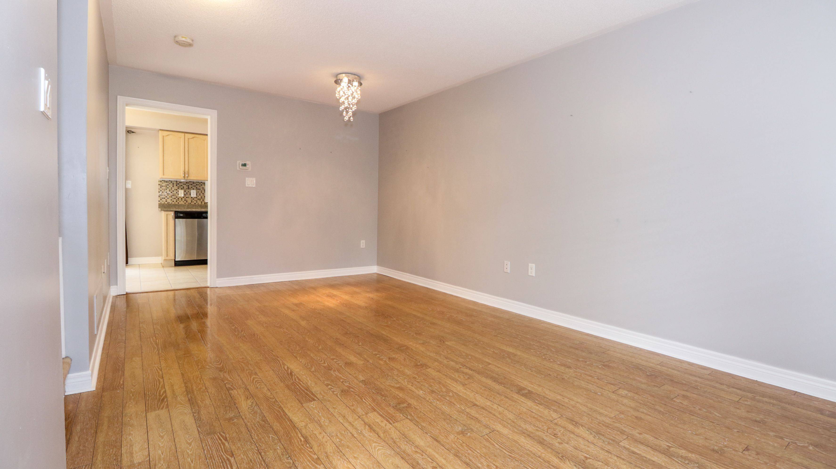 116 Thrushwood DR, Barrie, ON L4N 0Z1