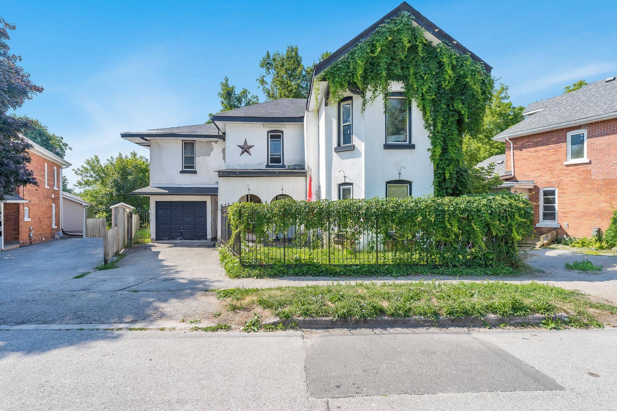 195 Nottawasaga ST, Orillia, ON L3V 3K2