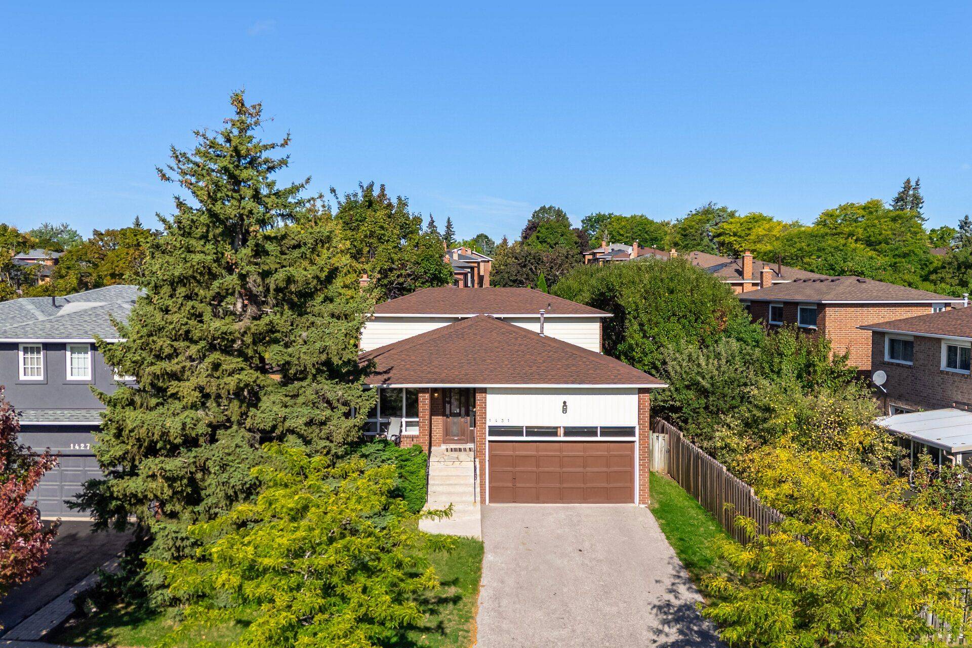1431 Harmsworth SQ, Oakville, ON L6H 3E8