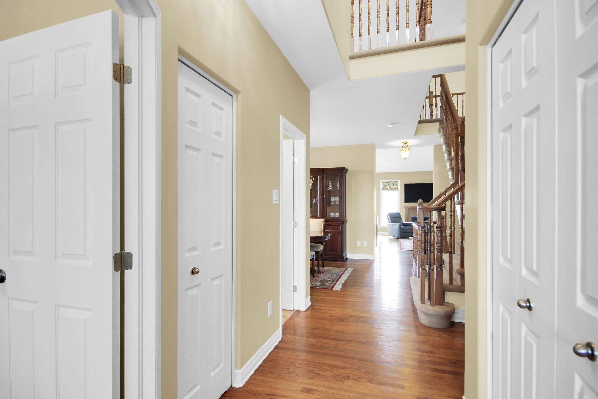 166 Lamplighters DR, Barrhaven, ON K2J 0H6