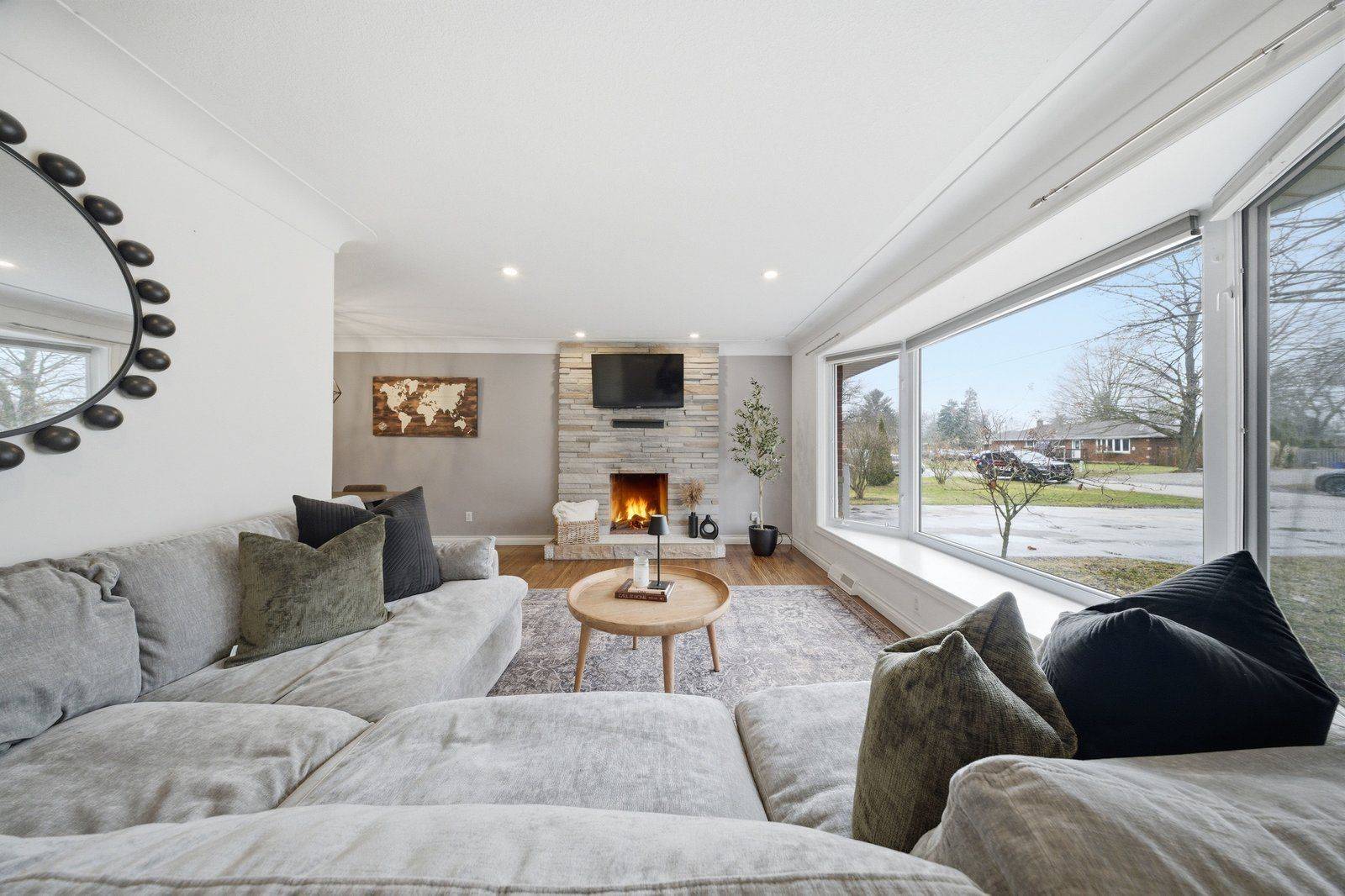 12 Stewart DR, Brant, ON N0E 1A0