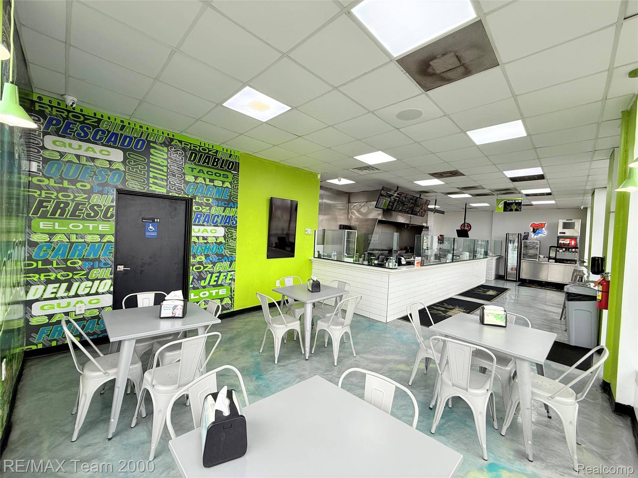 27419 Warren RD, Garden City, MI 48135