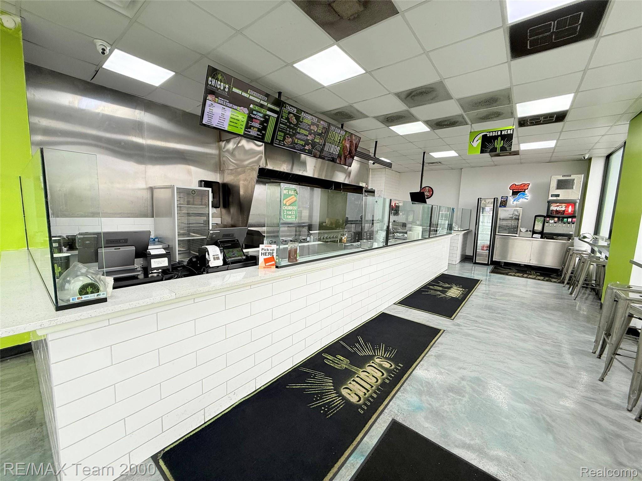 27419 Warren RD, Garden City, MI 48135