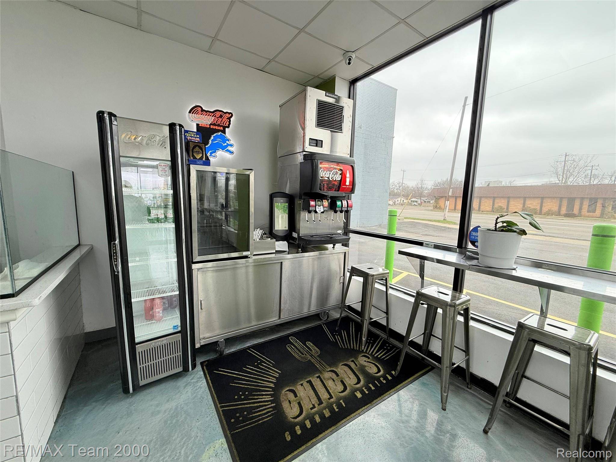 27419 Warren RD, Garden City, MI 48135