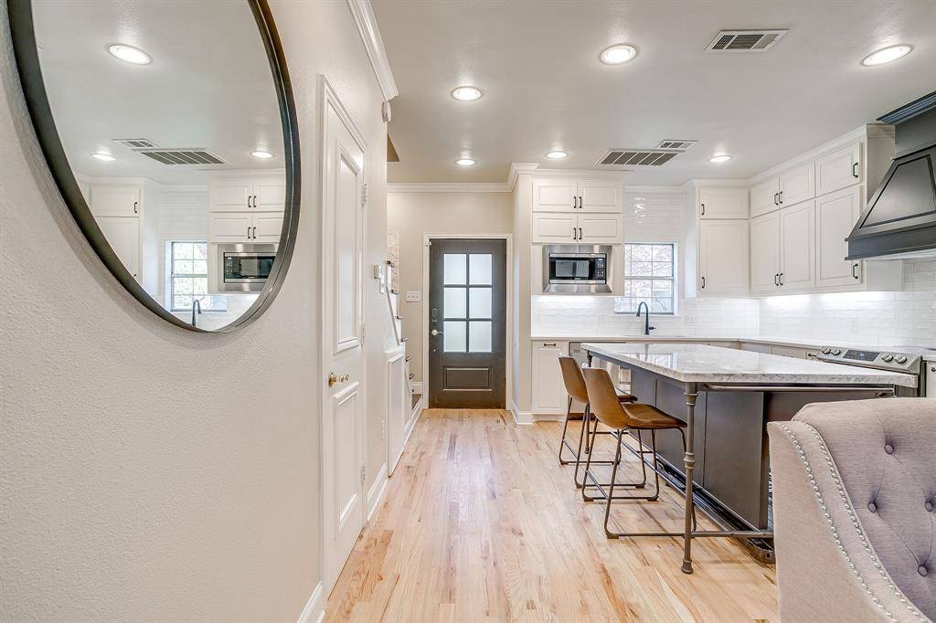 2727 Shelby Avenue #S, Dallas, TX 75219