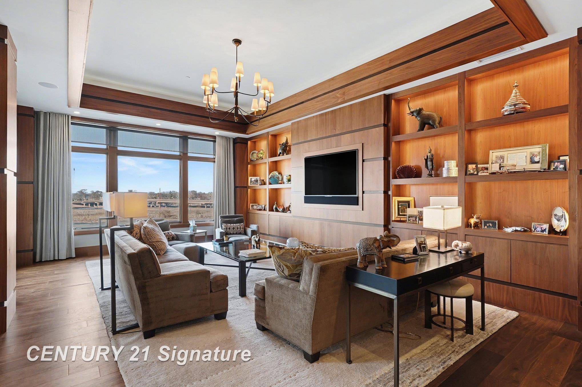 1111 N Water ST, Bay City, MI 48708