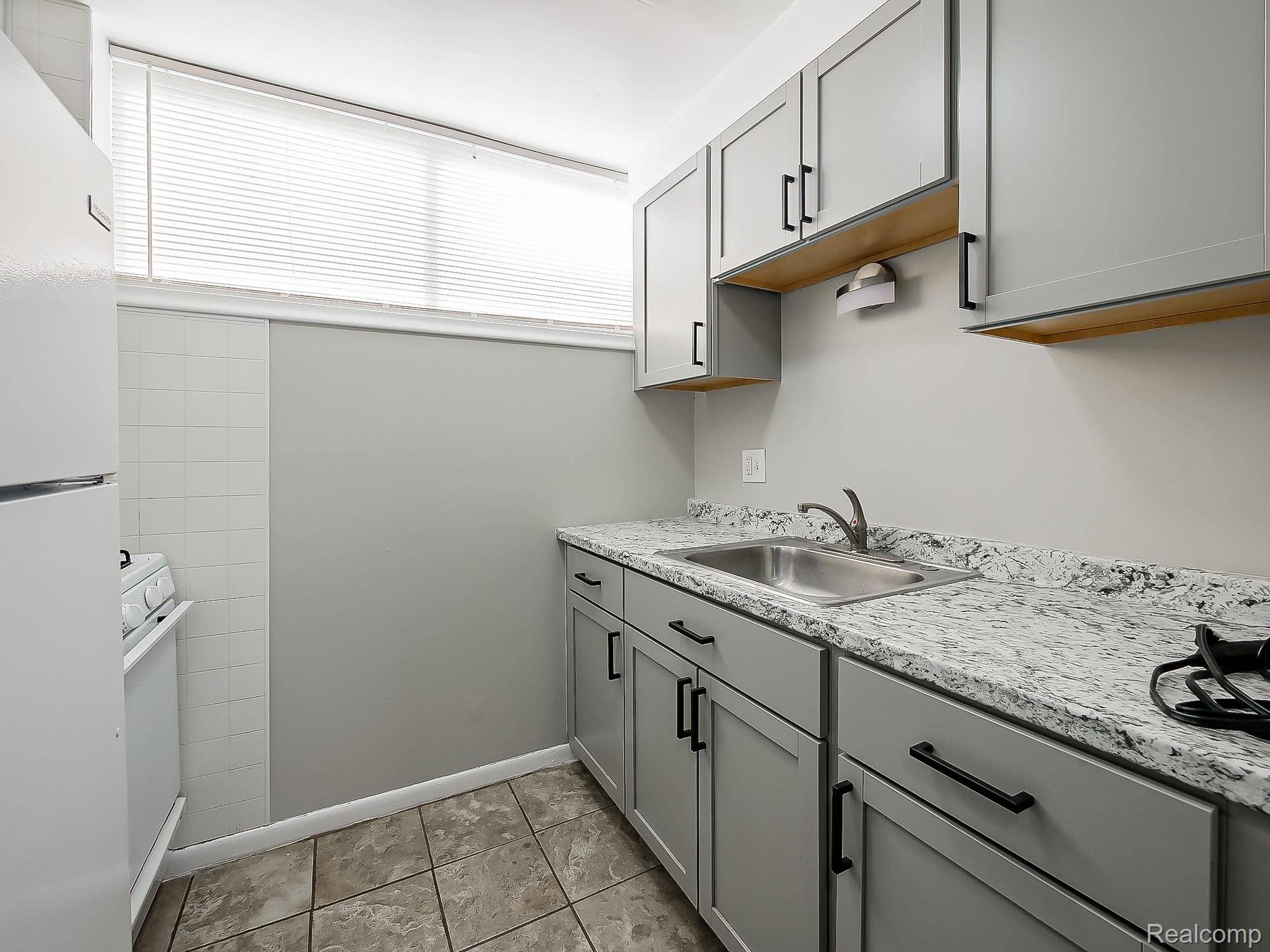 178 Summit View CT, White Lake Charter Township, MI 48386