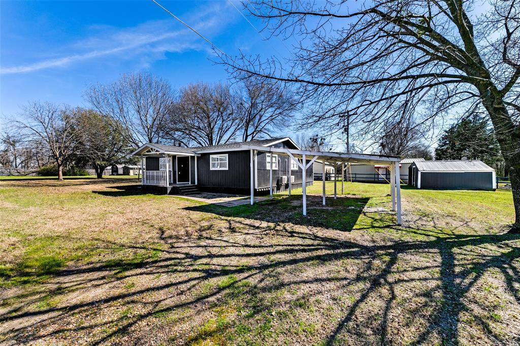 110 Rs County Road 1535, Point, TX 75472