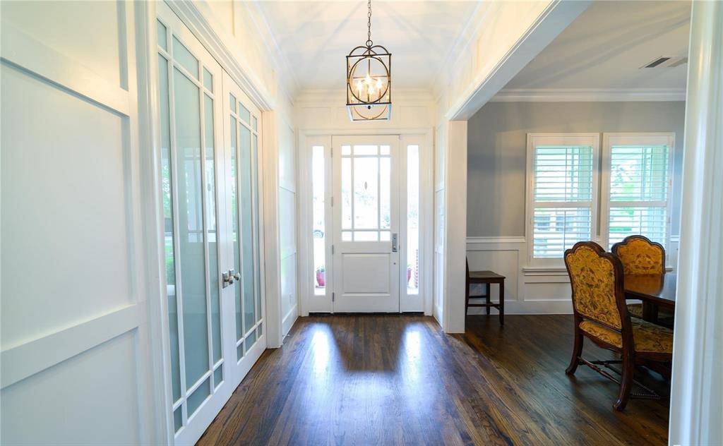 6030 Belmont Avenue, Dallas, TX 75206