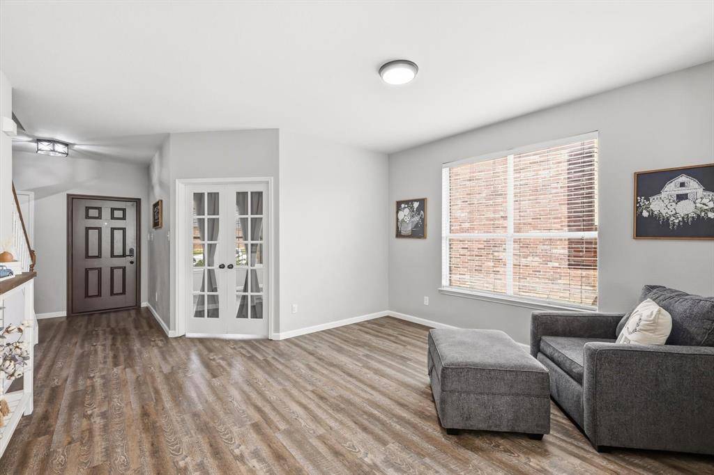 10832 Thorngrove Court, Fort Worth, TX 76052