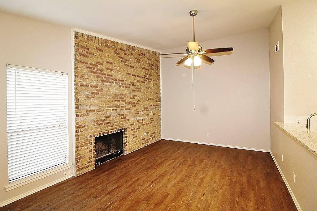 6620 S Creek Drive, Fort Worth, TX 76133