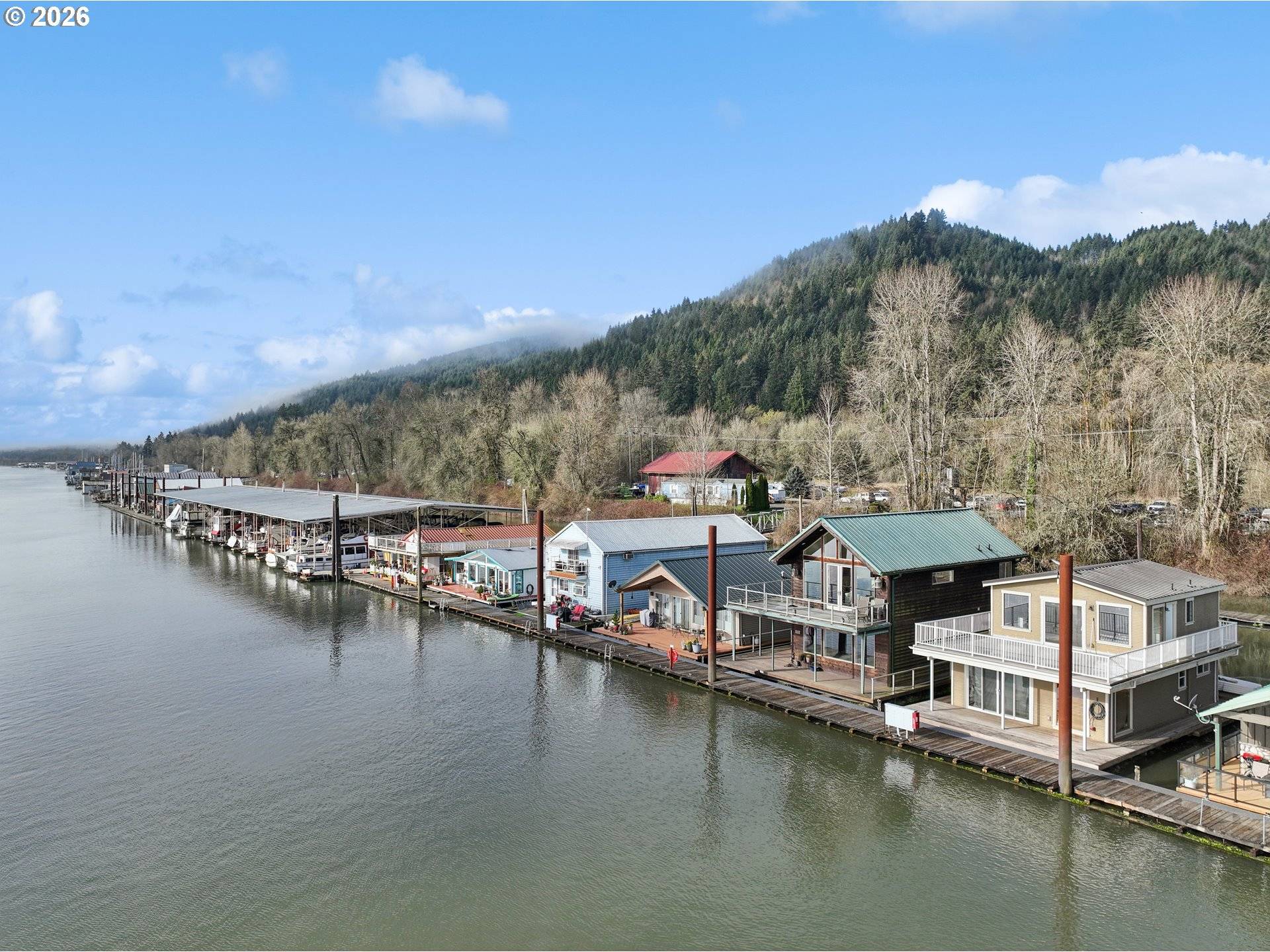 25000 NW Saint Helens RD #5, Portland, OR 97231