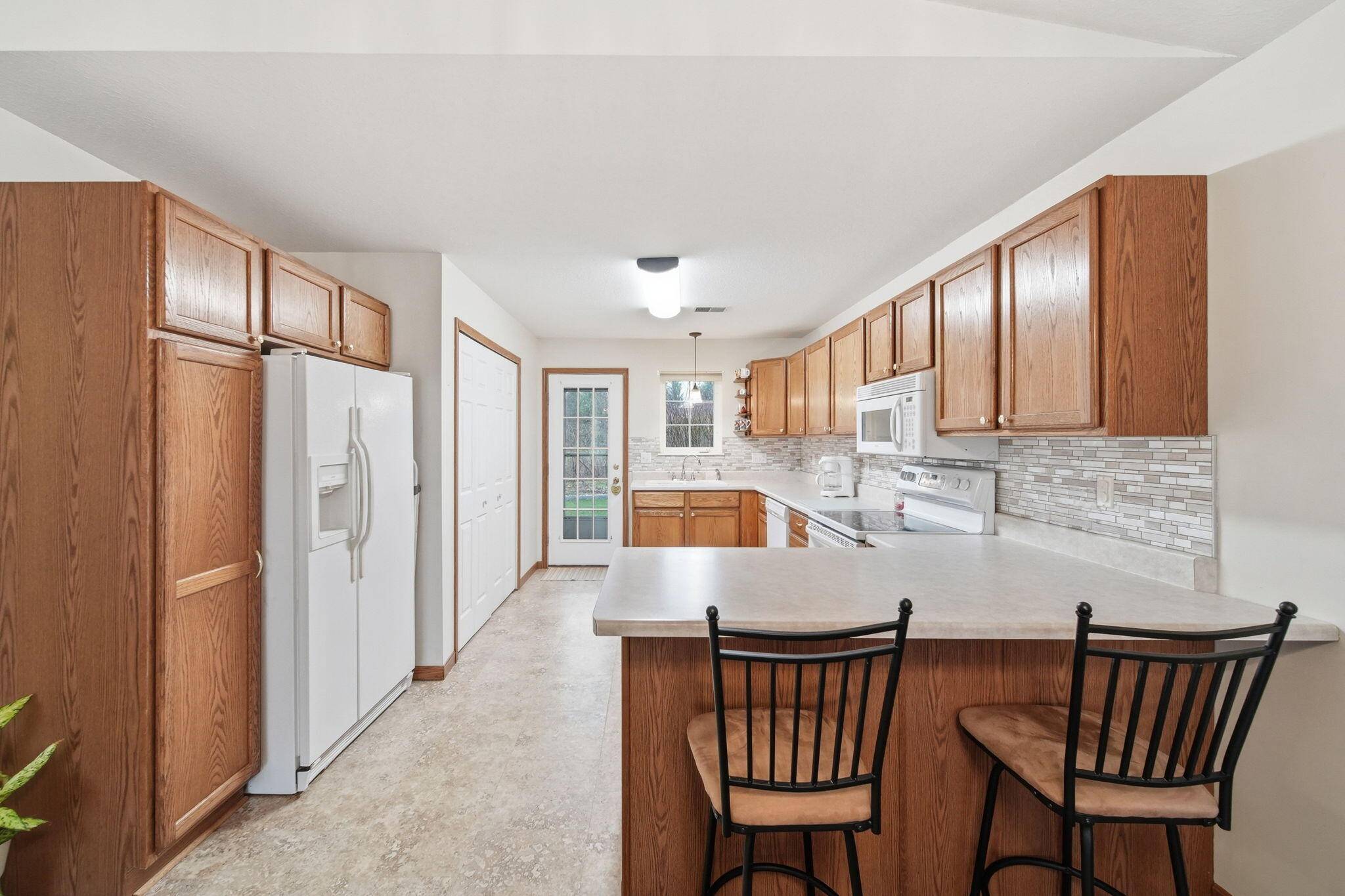 1702 Lakewood DR #B, Madison Twp, MI 49221