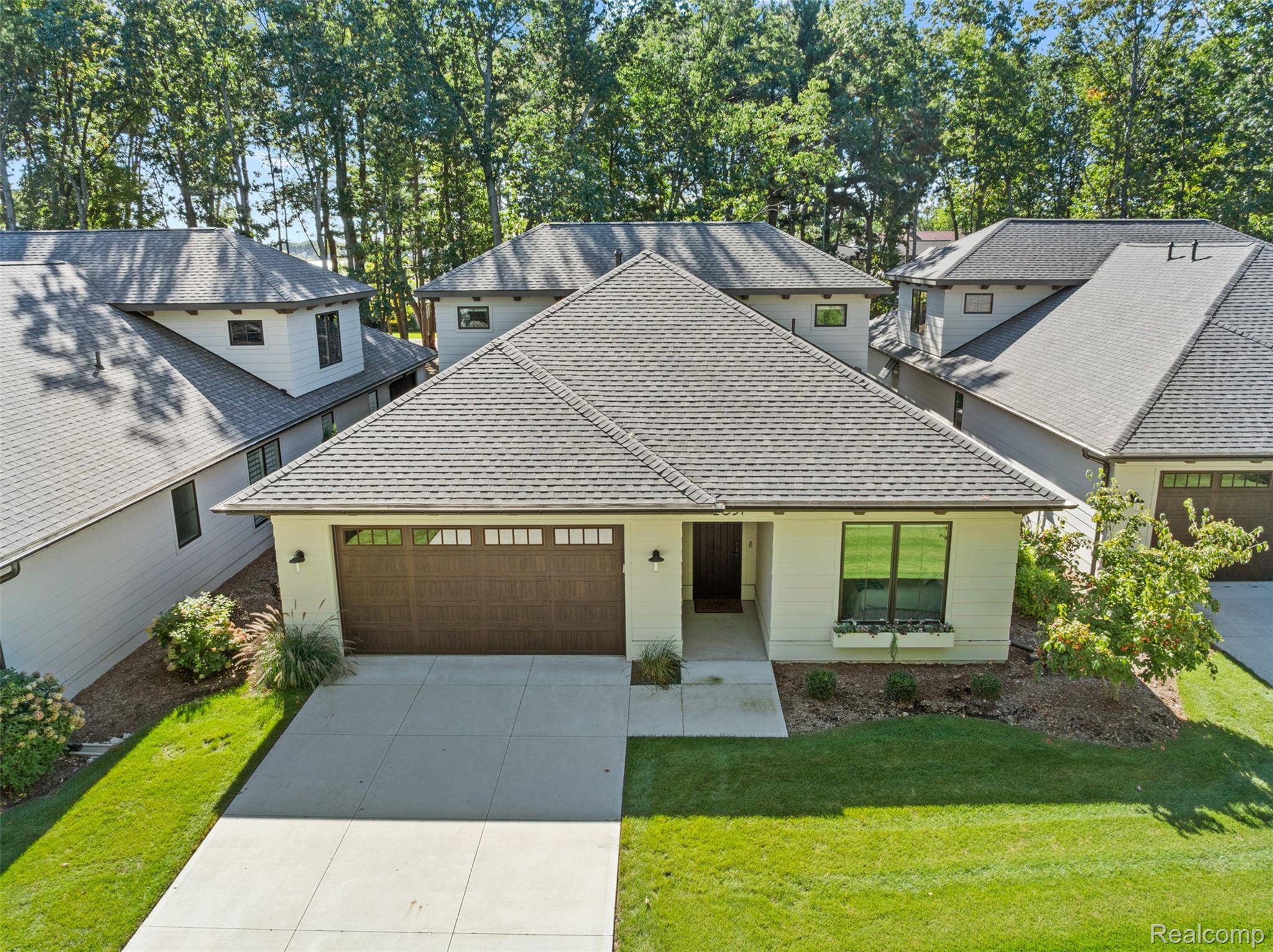 2031 Ottawa Beach RD, Park Township, MI 49424