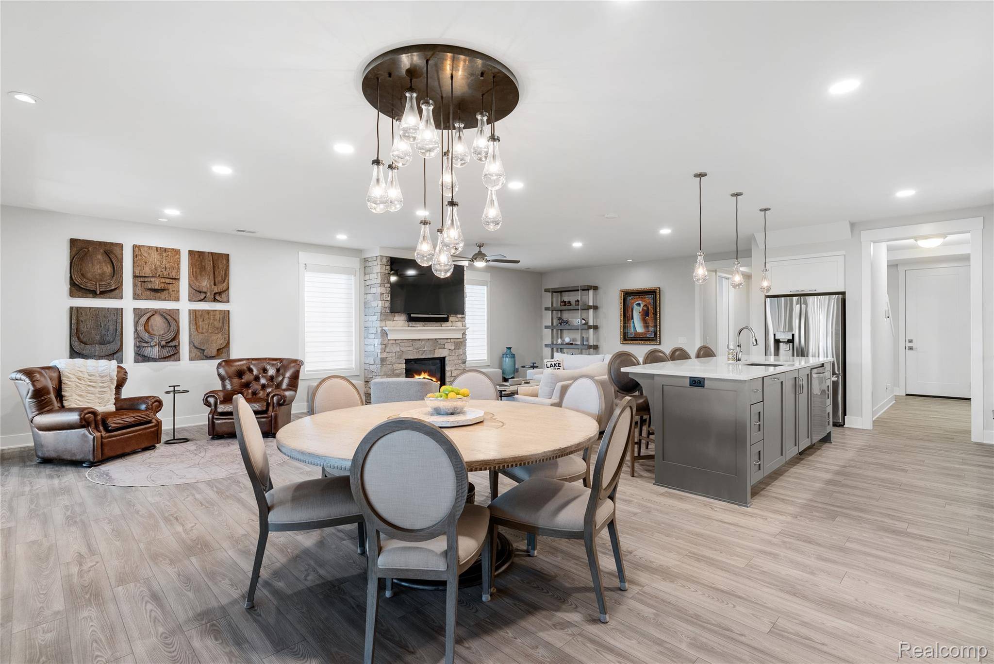 2031 Ottawa Beach RD, Park Township, MI 49424