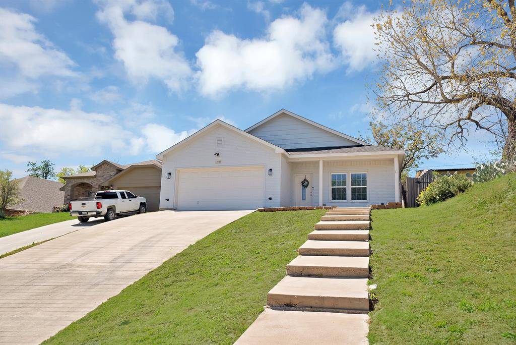 3015 Columbus Avenue, Fort Worth, TX 76106