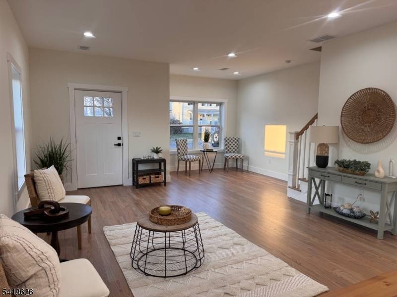 2 Fairview Ave, Somerville Boro, NJ 08876