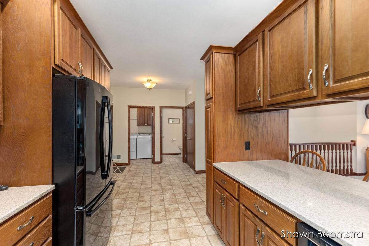 8105 Amber Crest DR SW, Byron Twp, MI 49315