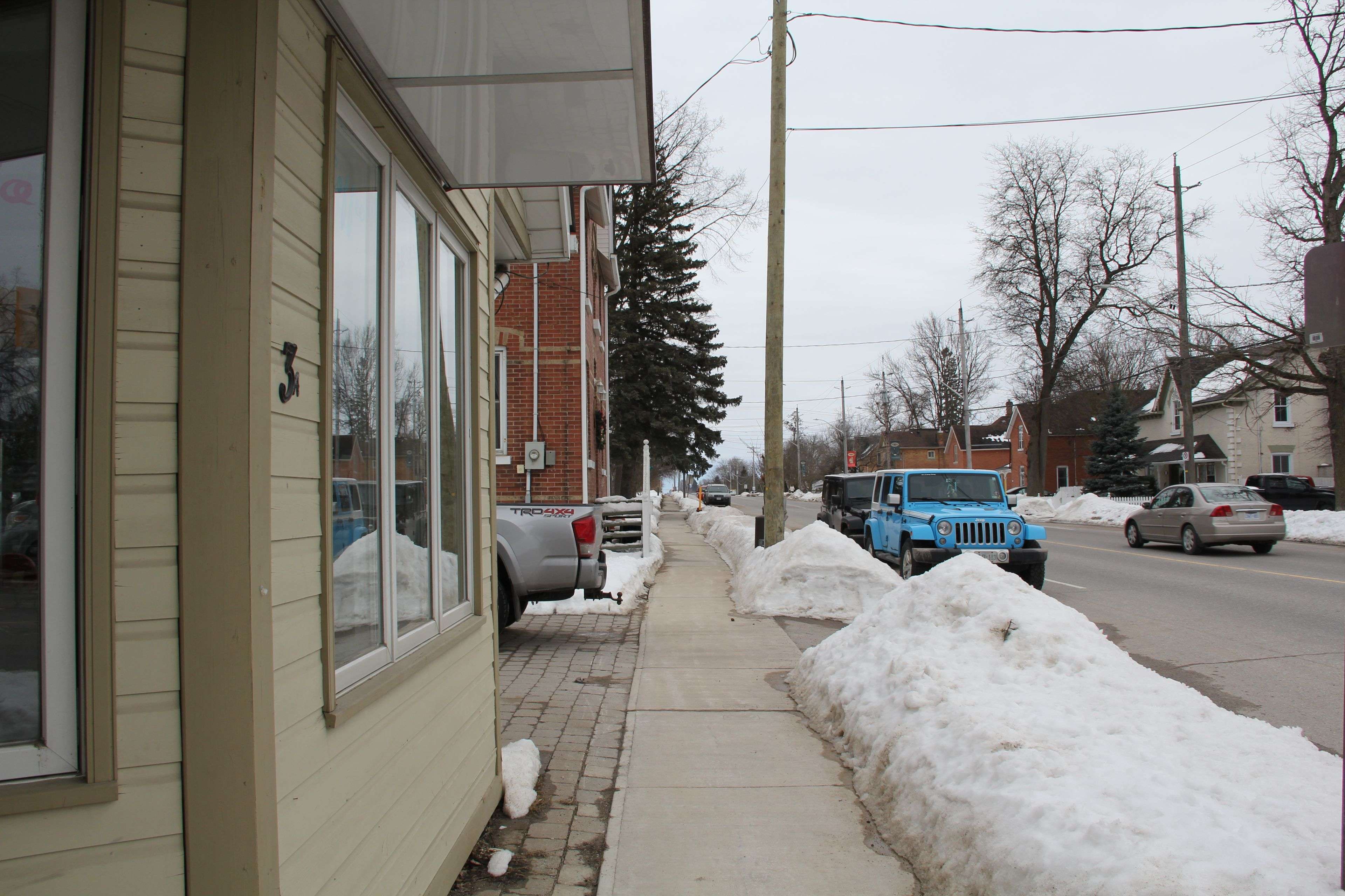 3A King ST S, Innisfil, ON L0L 1L0