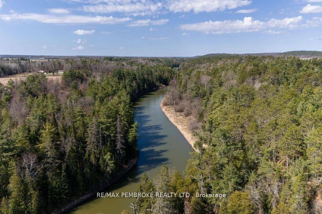 000 HUMPHRIES RD, Horton, ON K7V 3Z8