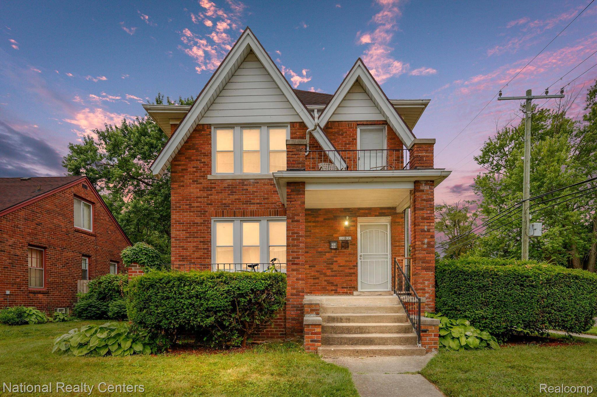 295 Eastlawn ST, Detroit, MI 48215