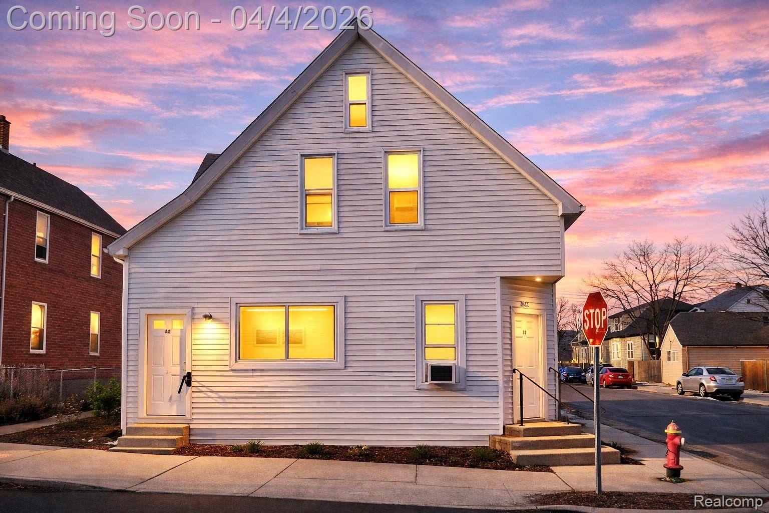 2433 Pulaski ST, Hamtramck, MI 48212