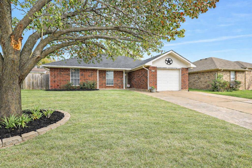 824 Brookhaven Drive, Royse City, TX 75189