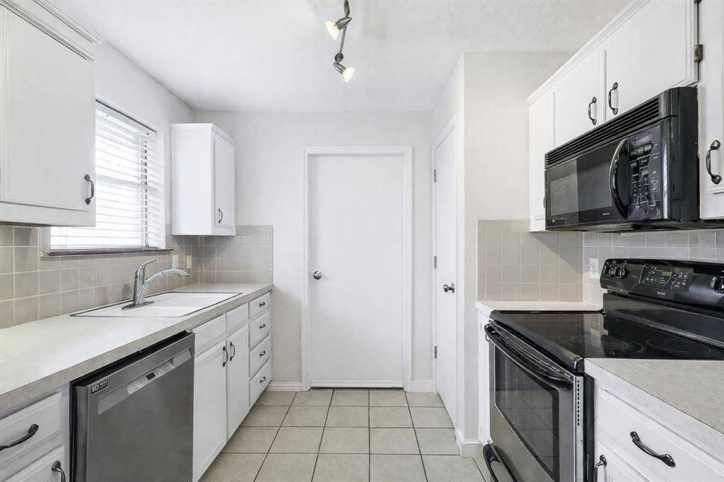 824 Brookhaven Drive, Royse City, TX 75189