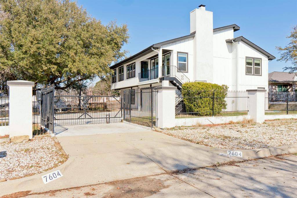 7604 Westwind Drive, Fort Worth, TX 76179