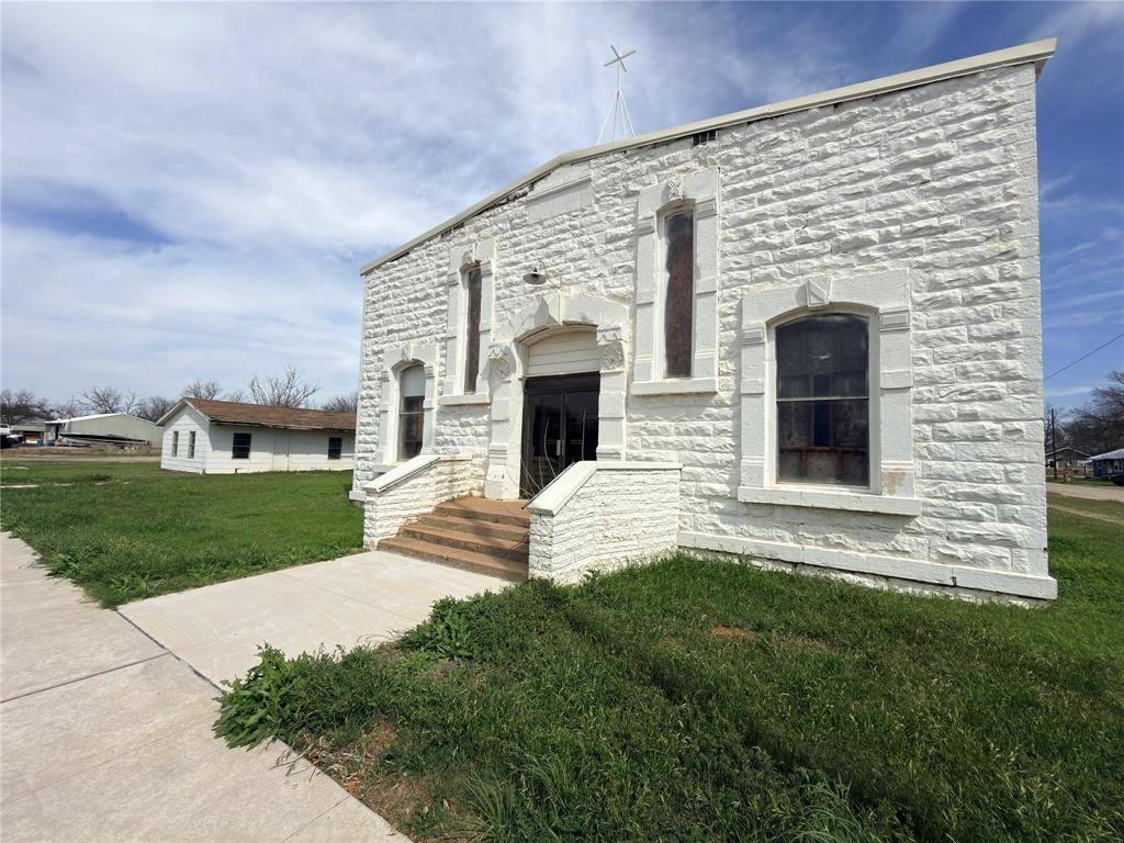 600 N Breckenridge Avenue, Breckenridge, TX 76424