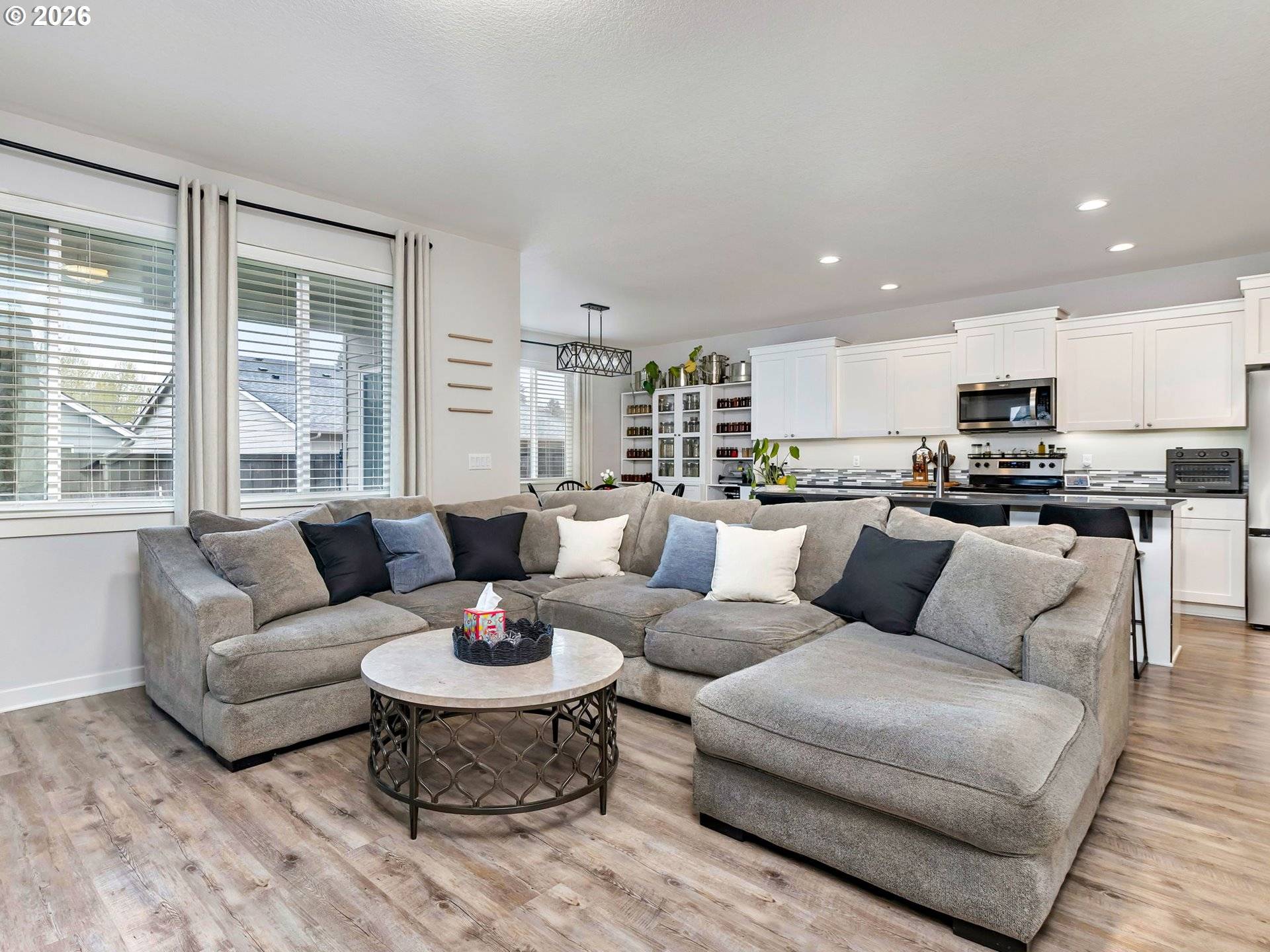 1405 NW CAMPANELLA WAY, Estacada, OR 97023