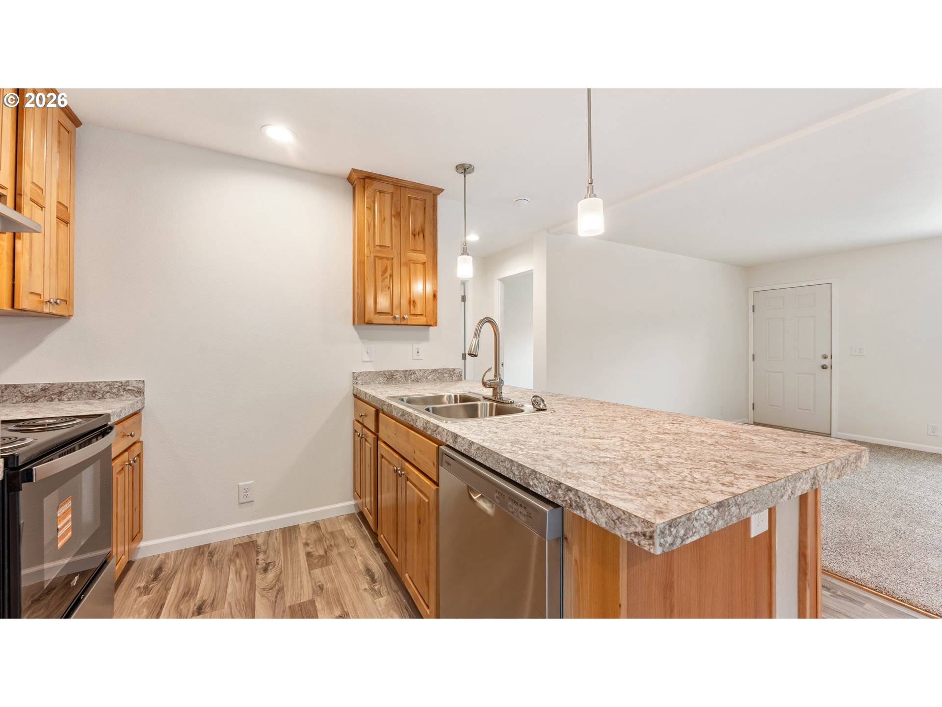 380 E 6TH ST, Coquille, OR 97423