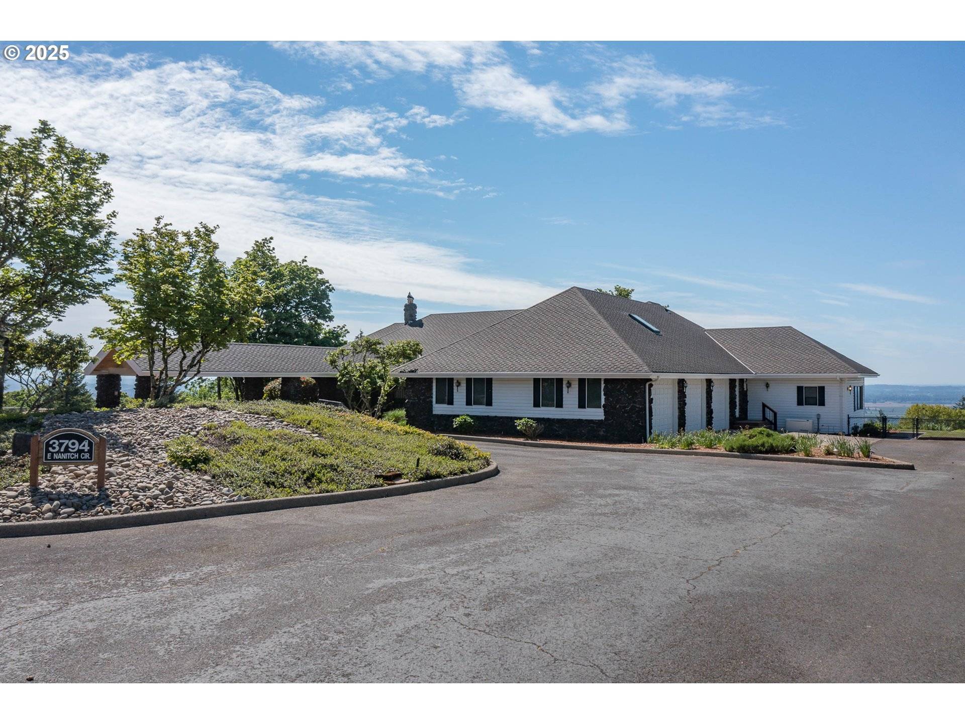 3794 E NANITCH CIR, Salem, OR 97306