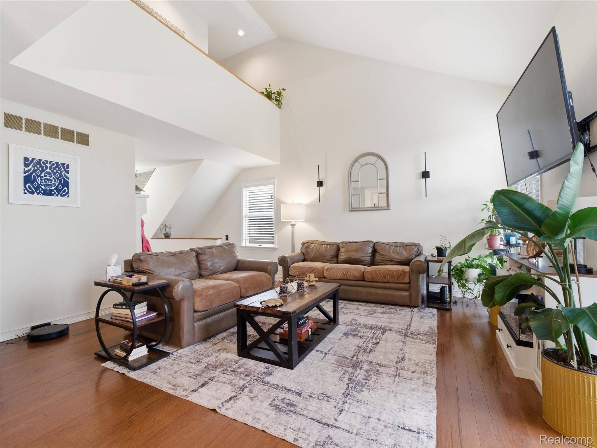 567 Greens Way BLVD, Lapeer, MI 48446