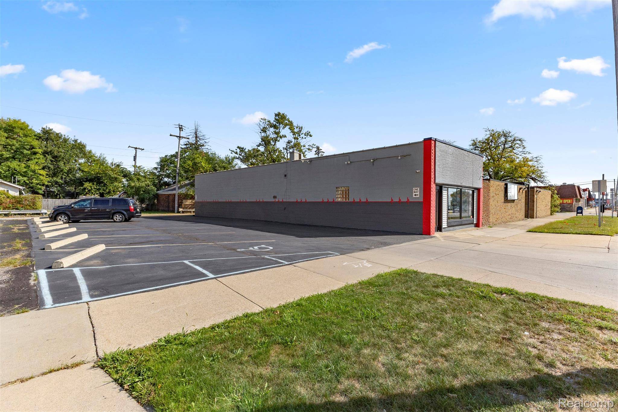 3769 Fort ST, Lincoln Park, MI 48146