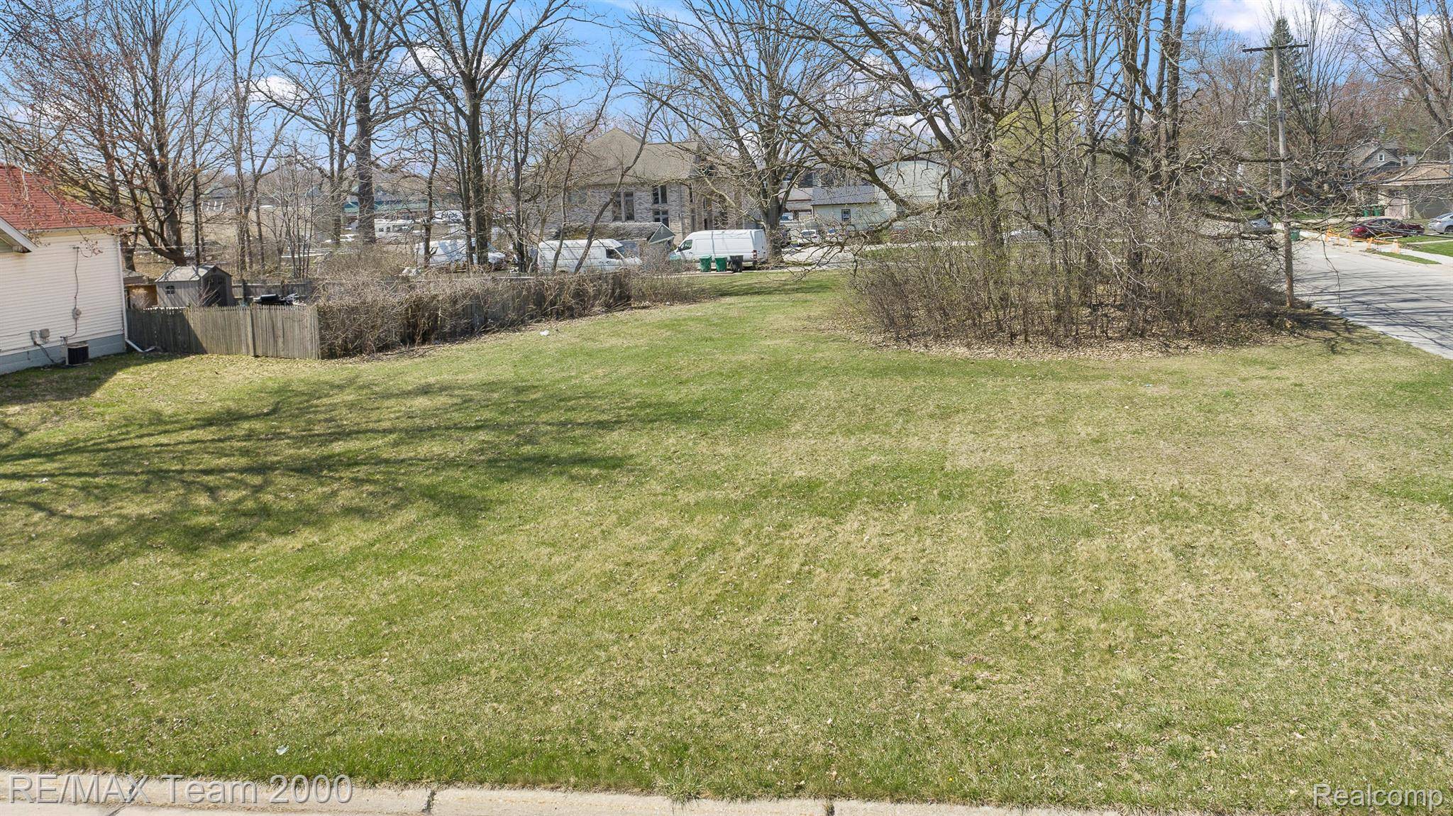 5689 BRANDT ST, Garden City, MI 48135