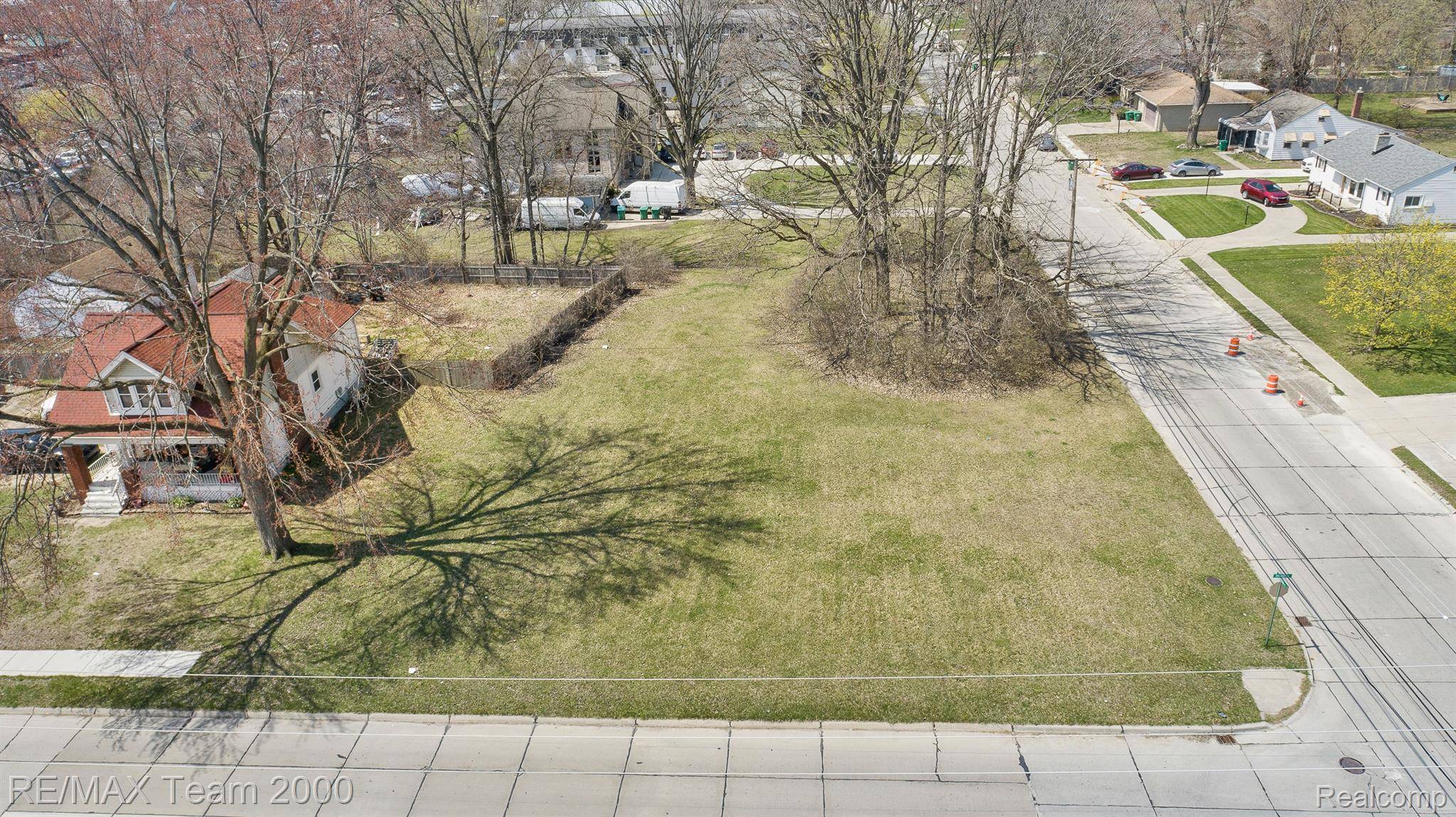 5689 BRANDT ST, Garden City, MI 48135