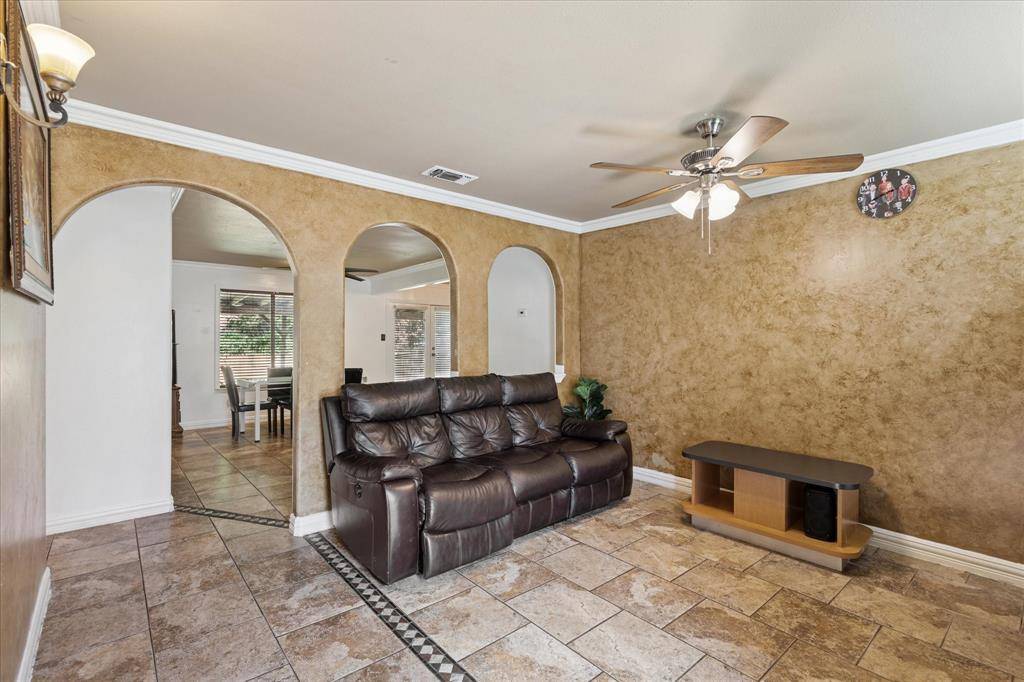 1309 Kingston Drive, Lewisville, TX 75067