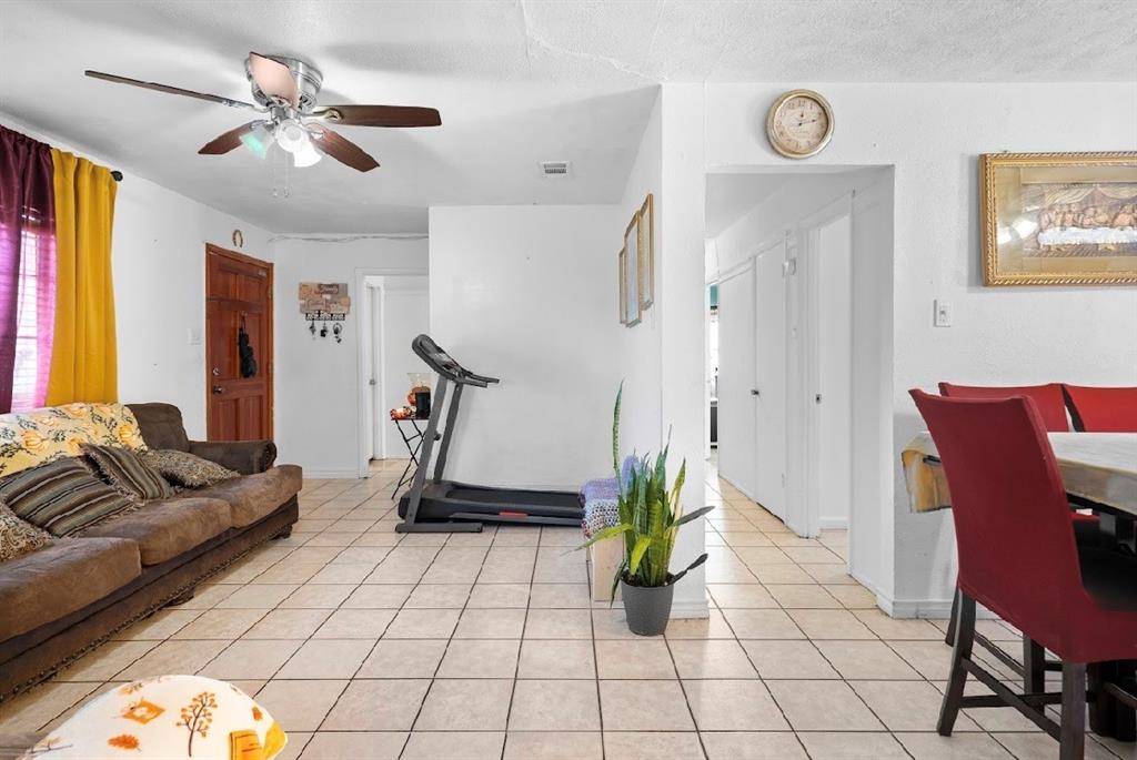 1255 Olden Street, Dallas, TX 75211