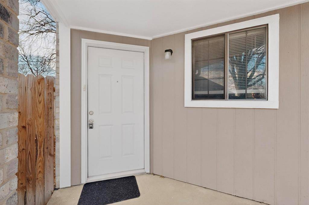 917 Richards Drive, Cedar Hill, TX 75104