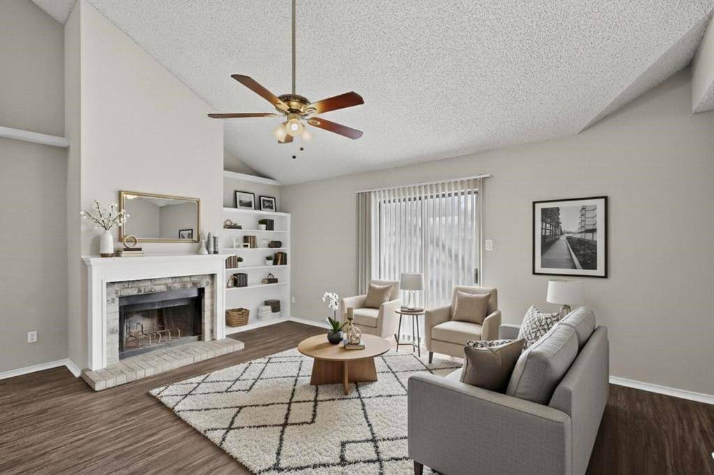 917 Richards Drive, Cedar Hill, TX 75104