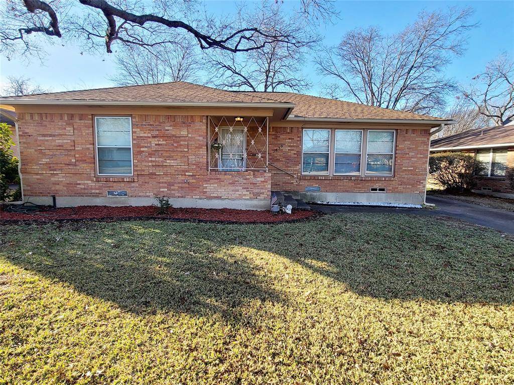 1830 Viewcrest Drive, Dallas, TX 75228