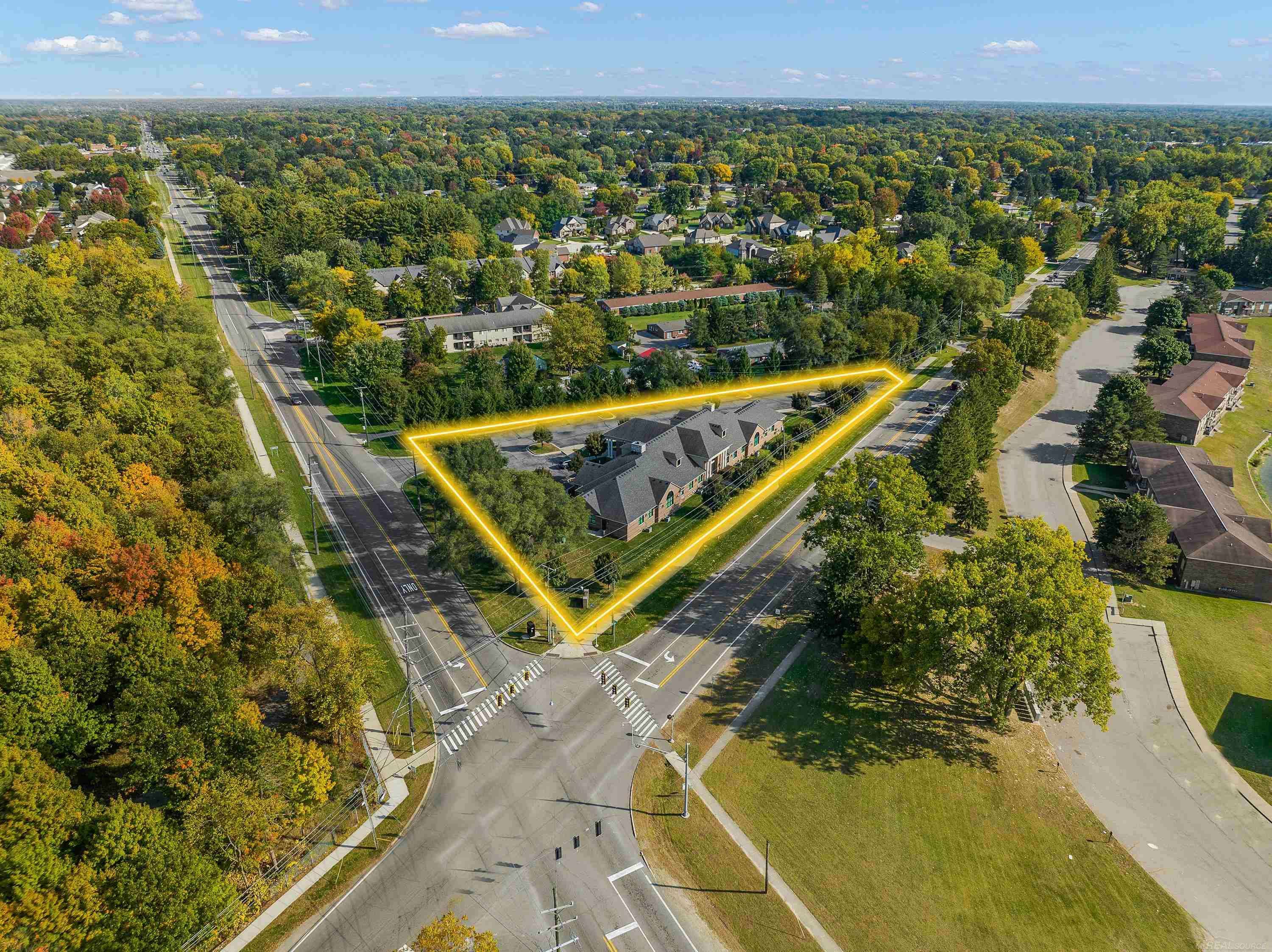 6300 22 Mile RD, Shelby Twp, MI 48317