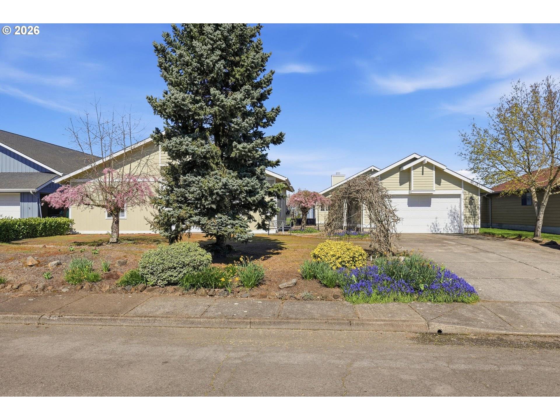 834 CESSNA ST, Independence, OR 97351