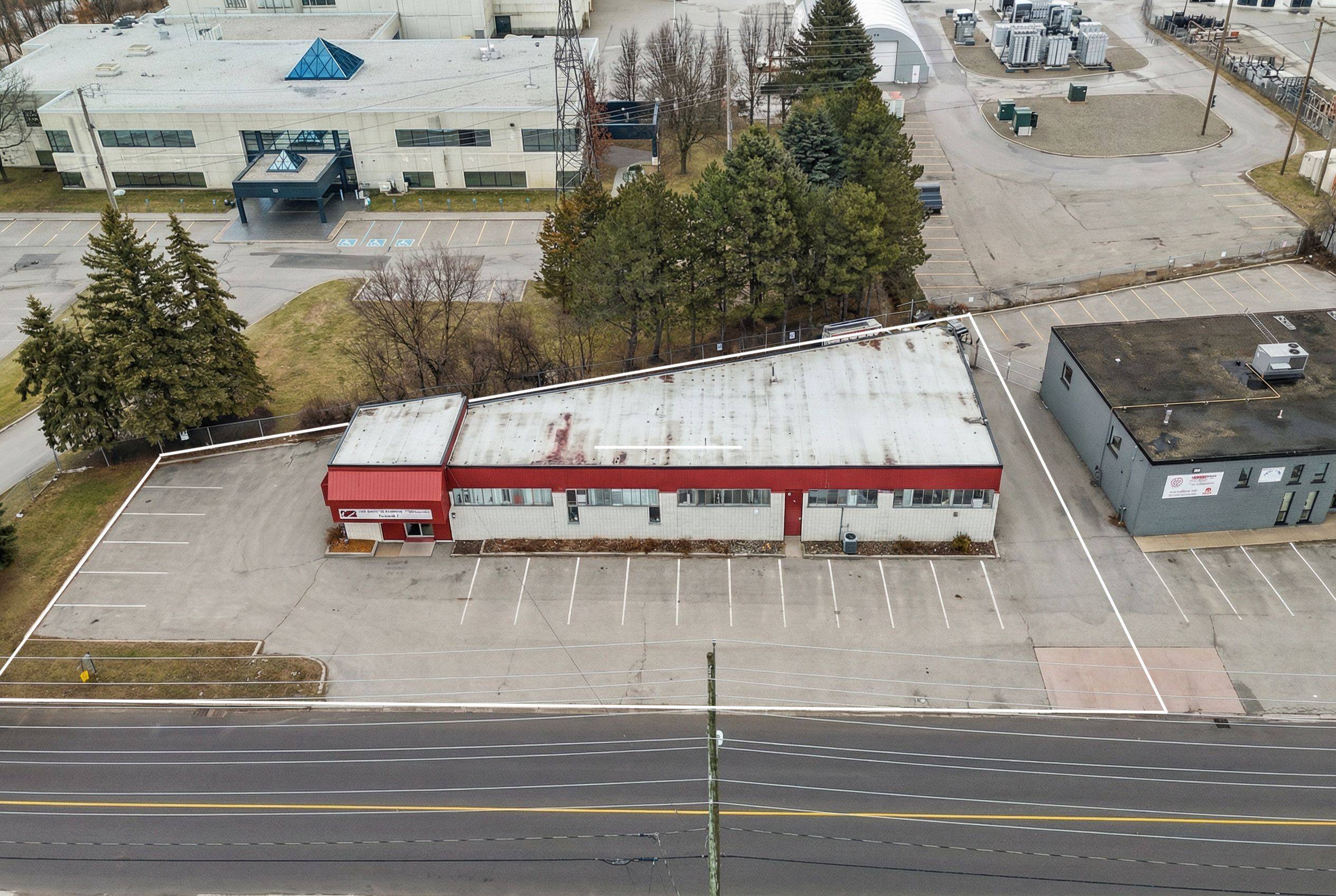 61 Patterson RD, Barrie, ON L4N 3V9