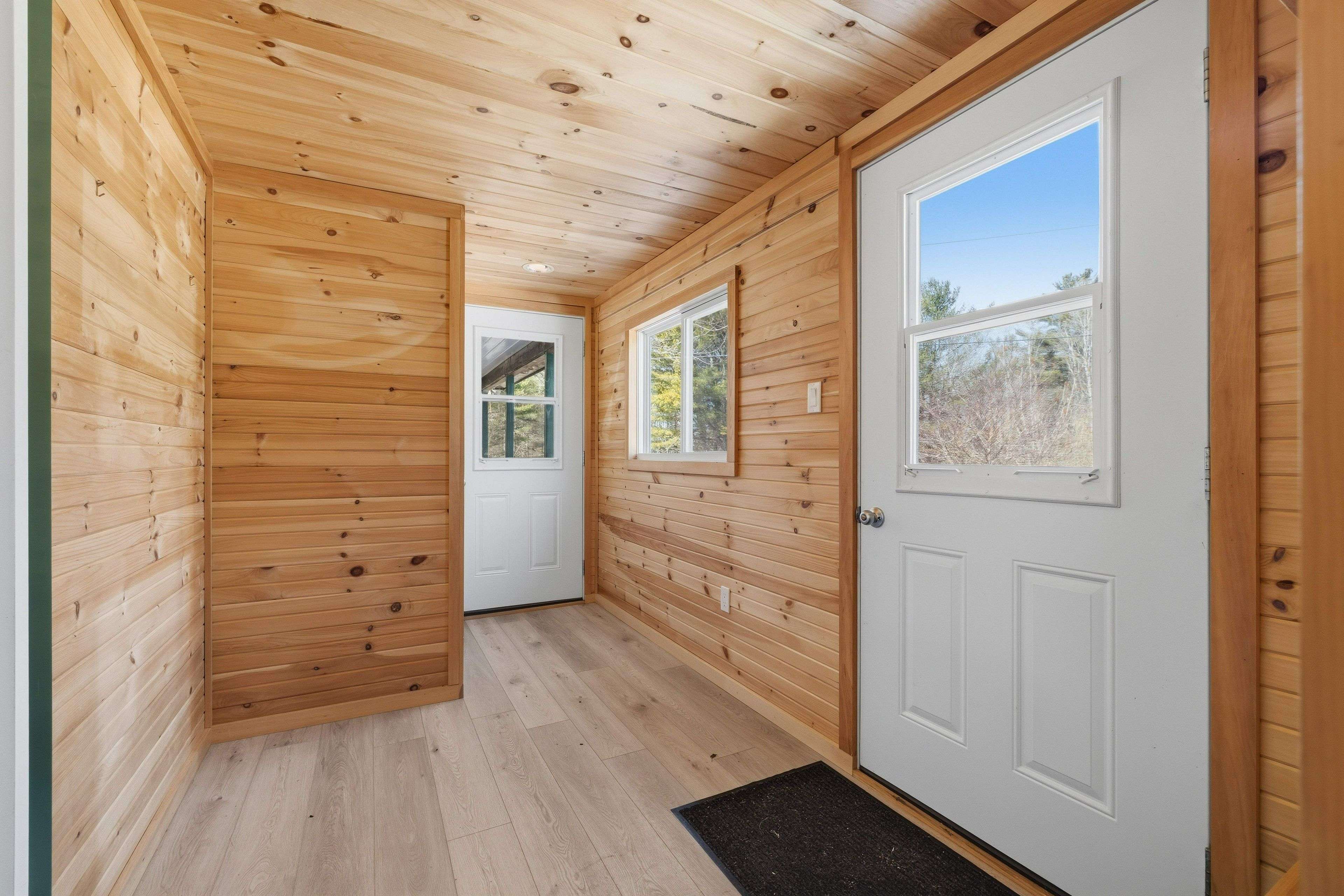 718 Jones Falls RD, Rideau Lakes, ON K0G 1E0