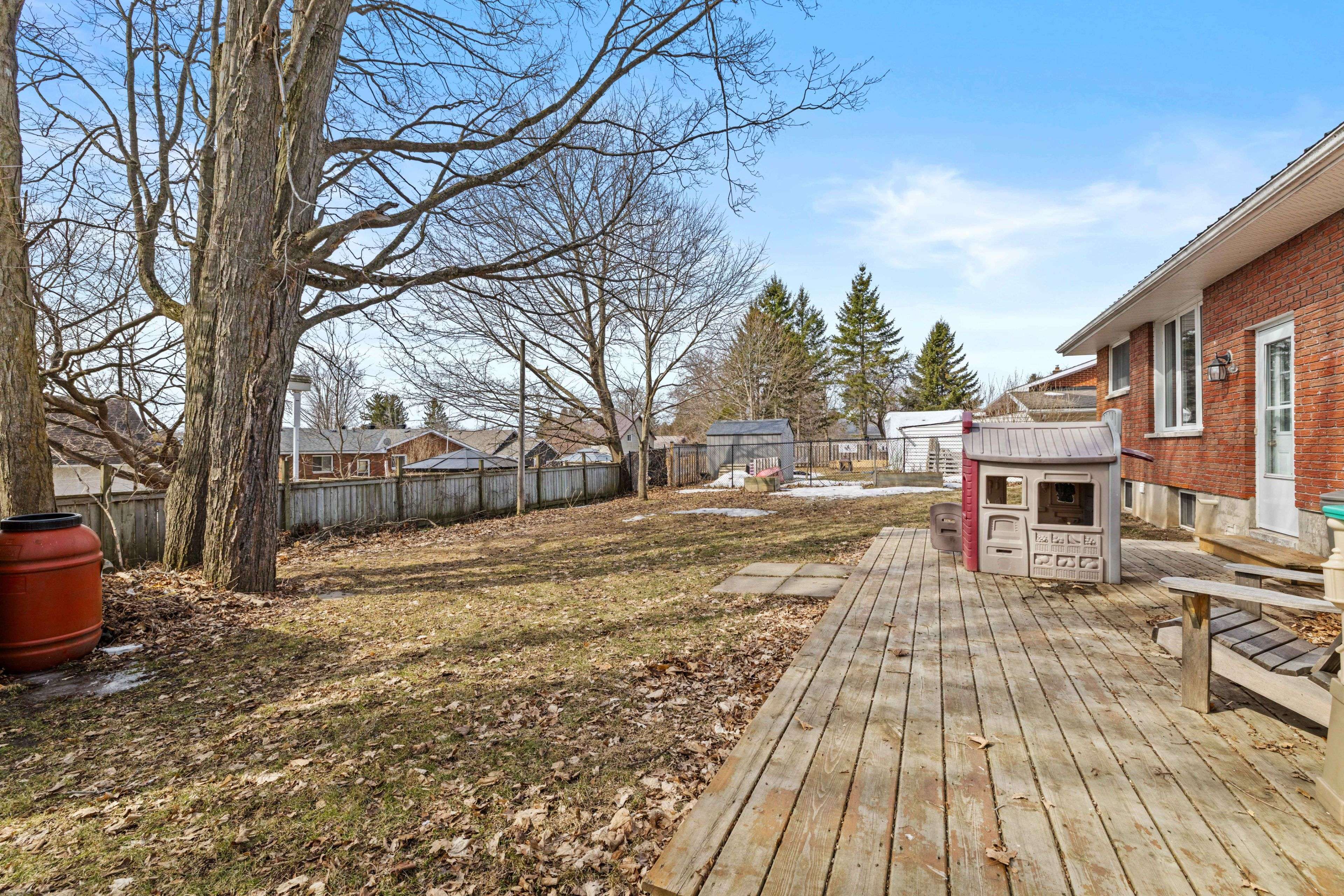 8 Mclean AVE, Havelock-belmont-methuen, ON K0L 1Z0