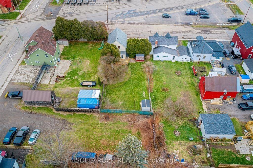 352 New ST, Edwardsburgh/cardinal, ON K0E 1E0